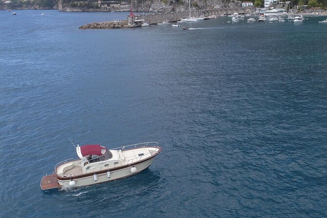 Capri-Positano Private Boat Tour from Sorrento,Positano or Capri - Positano by water, with two hours ashore