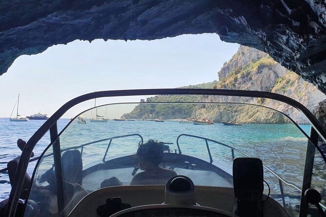 Capri Private Boat Tour from Sorrento - Premium 28ft Boat - Key points to know before you book