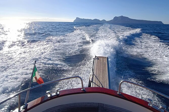 Capri Samba Boat Tour, Sail in Style by Boat. - Meeting at Bar Il Gabbiano in Marina Grande