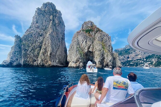 Capri Secret Corners by Private Boat with Local Skipper - Why Capri is better from a private boat
