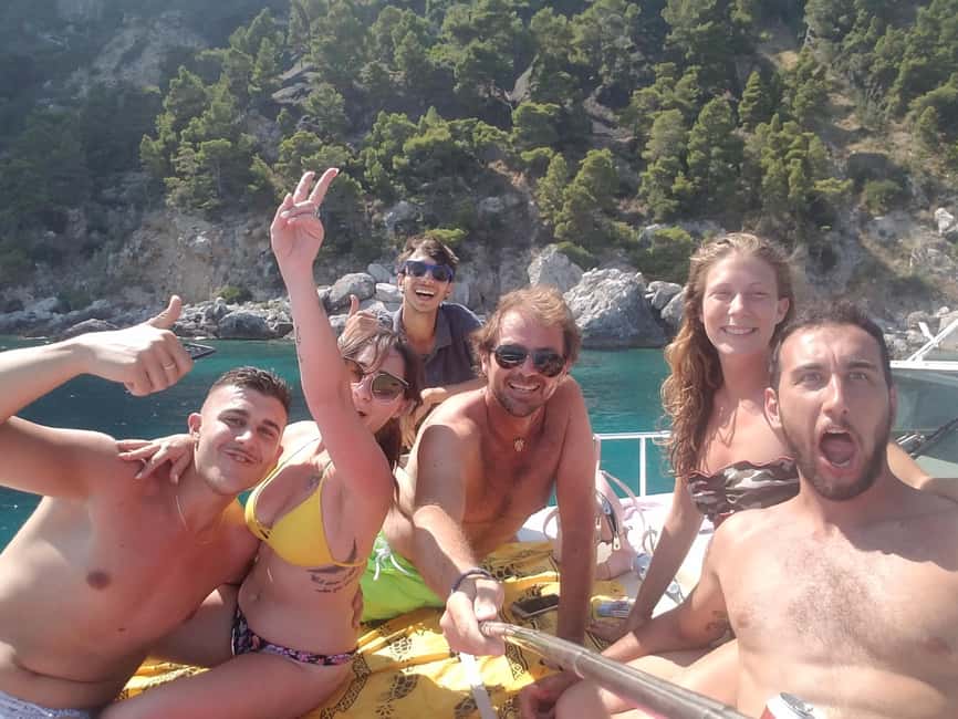 Capri: shared boat tour from Sorrento - 7 hours - Who Will Enjoy This Boat Trip