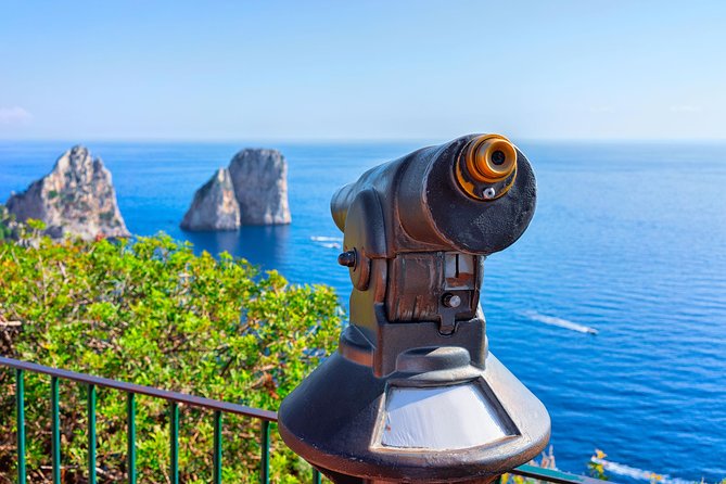Capri Walking Tour with local guide - Lunch, boats, and the cost of the extras