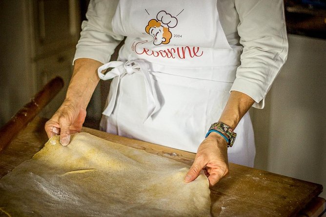 Cesarine: Small group Pasta Class at Local's Home in Sorrento - Meeting a Cesarina in a private home