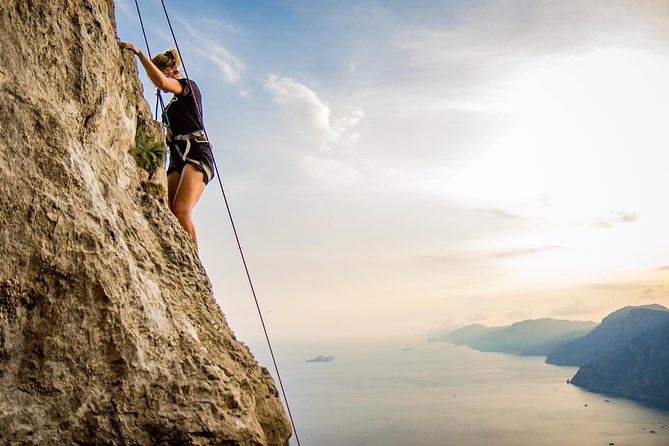 Climbing Experience - The path of the Gods - Four hours, transfers, and what the price covers