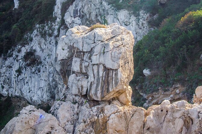 complete tour of the island of Capri by private boat - The Blue Grotto requires a separate plan