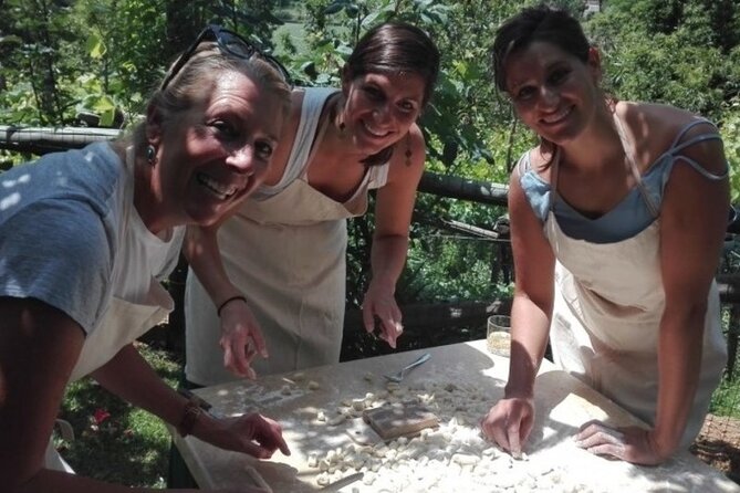 Cooking class: "Traditional dishes of the Mediterranean Diet" - A working farm above the Tramonti valley