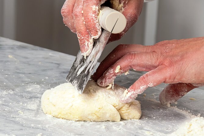 Cooking Class: Your Culinary Love Affair in Sorrento - What the three-hour schedule feels like