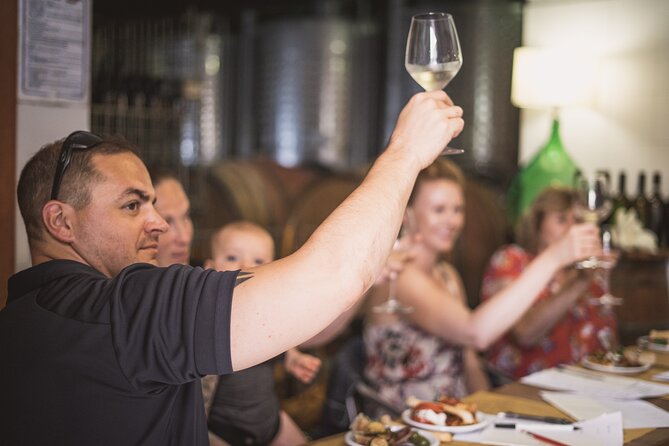Cortecorbo Irpinia-wines: tour of the vineyards- Cooking class- wine tasting - Six wines with food instead of six wines in isolation
