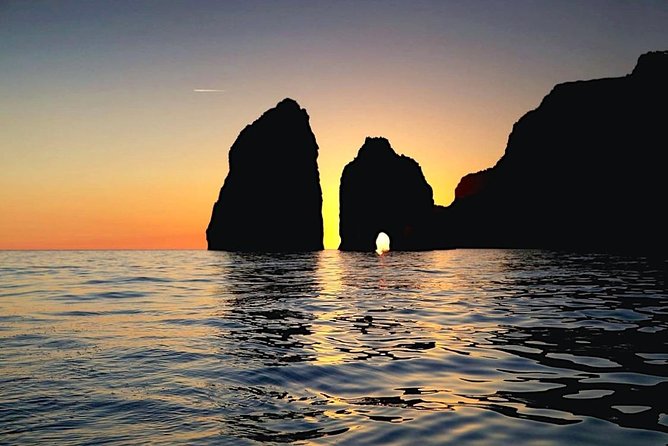 Day to Night Capri Boat Tour with Swim, Snorkel & Aperitif - Why the 4pm departure works so well