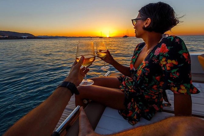 Day to Night Capri Boat Tour with Swim, Snorkel & Aperitif - Along the Sorrento Coast to Bagni della Regina Giovanna