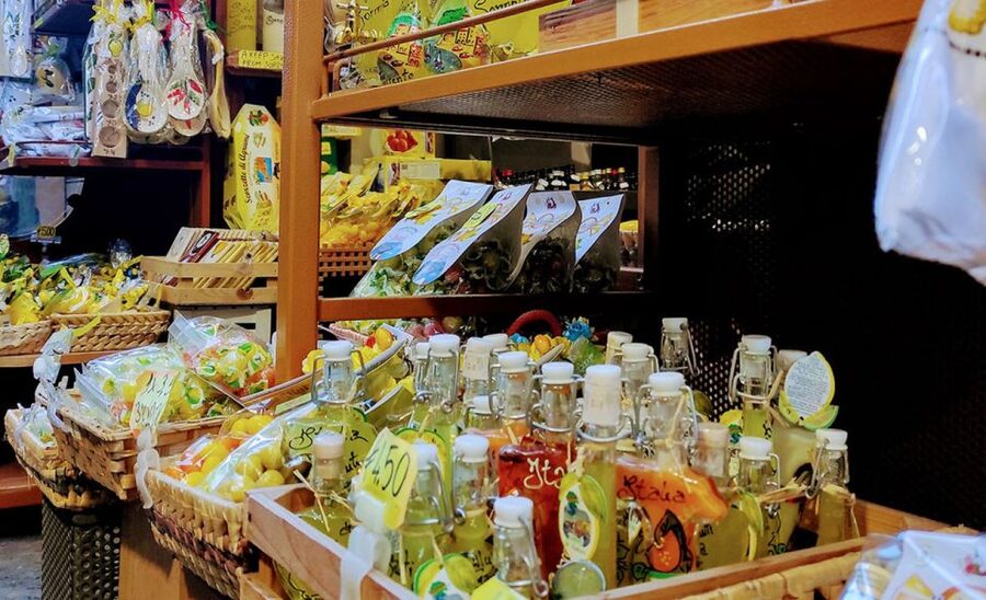 Discover Sorrento: food and walking tour - From Piazza Tasso into Sorrento’s narrow streets