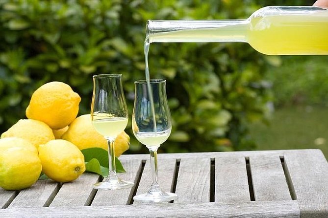 Discover Sorrento with food tasting and walking Tour - What this Sorrento food walk really offers