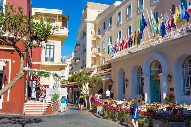 Discovering Capri in one day - What this Capri day tour actually does