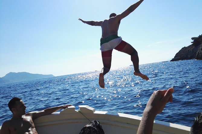 Fishing and Tourism in Capri - Two hours on Capri, with limits