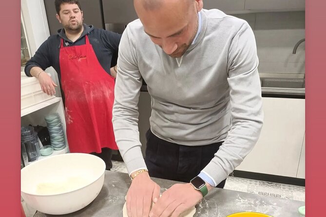 Food gastronomic tour - Making your own pizza