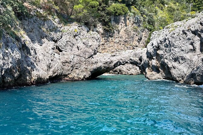 From Positano/Praiano: Private Amalfi Coast Half-Day Tour - Entering the Emerald Grotto
