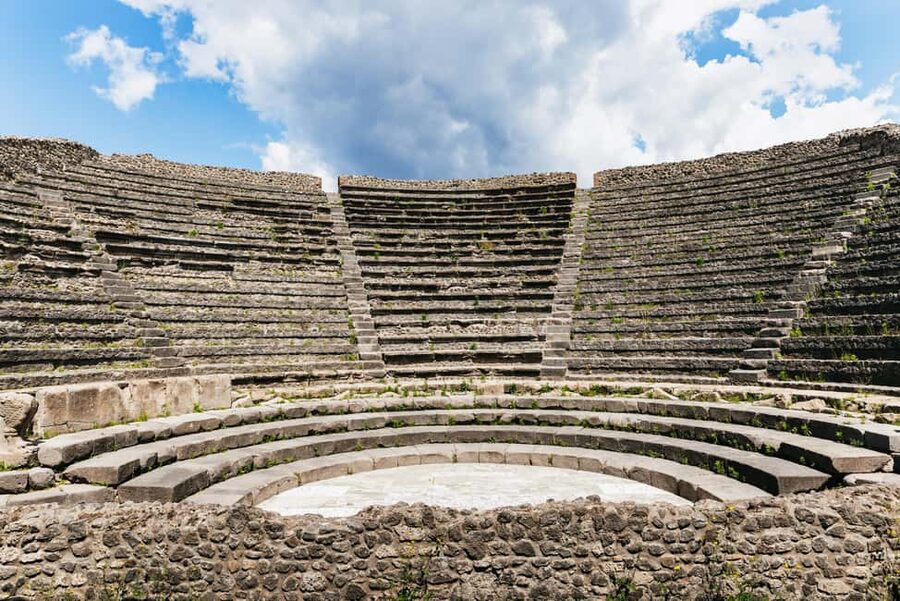 From Rome: Day Trip to Pompeii and Sorrento with Lunch - Who should book this trip