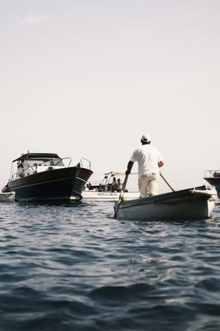 From Sorrento: Capri Boat Cruise with Swimming and Prosecco - What the small boat changes