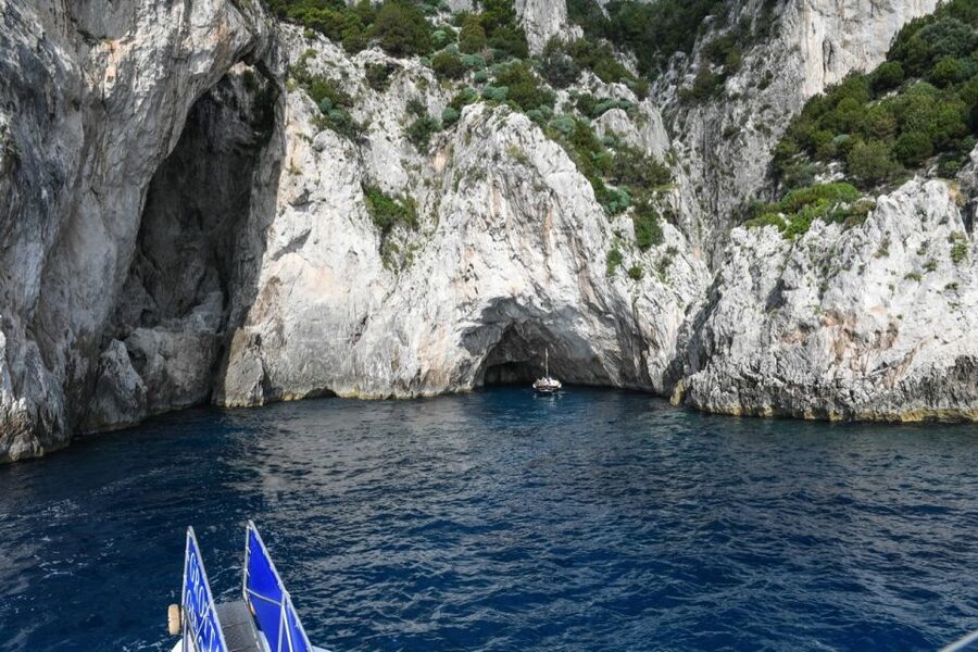 From Sorrento: Day Trip to Capri with Blue Grotto - What the guides add to the day