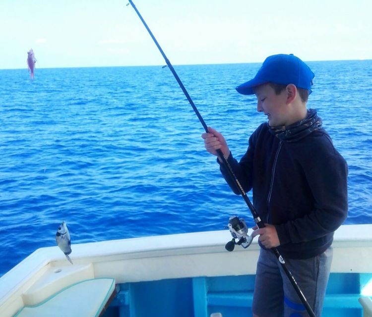 From Sorrento: Fishing in Capri with Lunch - Learning local fishing from the crew