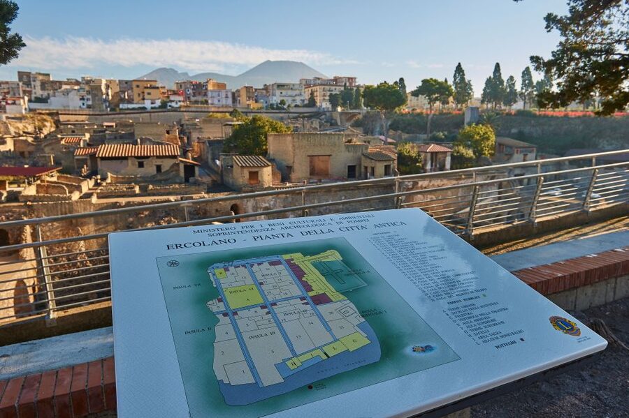 From Sorrento: Half-Day Tour of Herculaneum - Seeing the site from above before walking in
