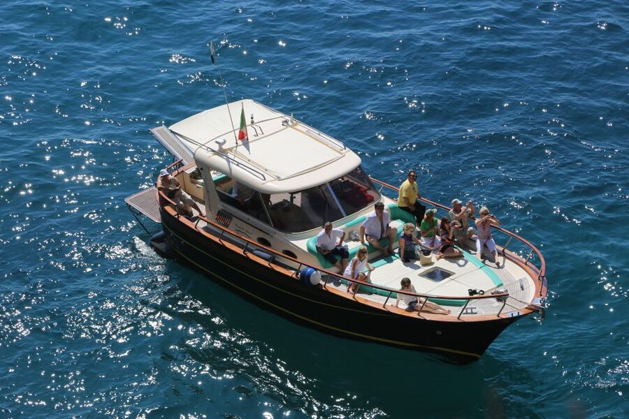 From Sorrento: Ischia and Procida Boat Tour - Snacks, drinks, and the final limoncello