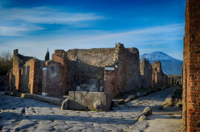 From Sorrento: Pompeii and Mount Vesuvius Trip with Lunch - Why Pompeii and Vesuvius belong on the same day