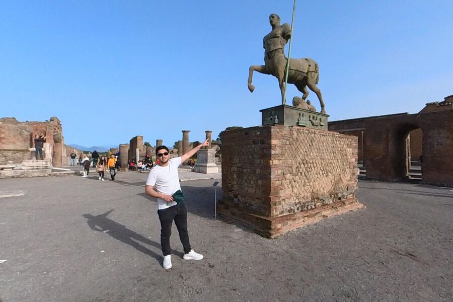 From Sorrento: Pompeii and Vesuvius Guided Tour with Lunch - Key points at a glance