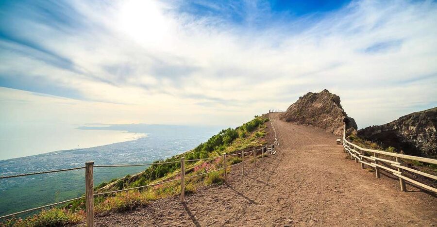 From Sorrento: Pompeii and Vesuvius Tour - Walking through Pompeii in two hours