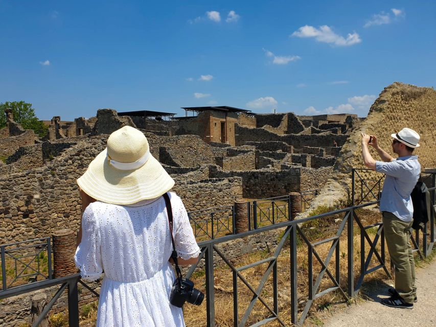 From Sorrento: Pompeii & Mt. Vesuvius Tour with Lunch & Wine - Pompeii first, before the afternoon heat