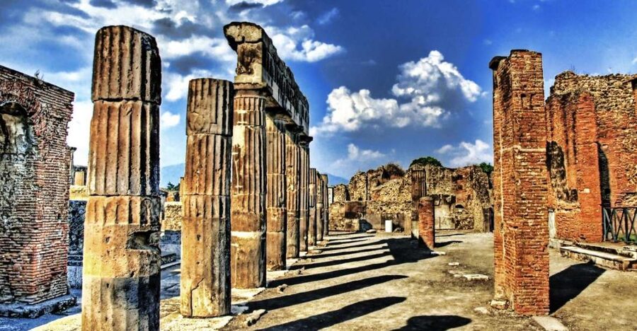 From Sorrento: Pompeii Ruins All-inclusive Guided Tour - Starting beside Sorrento’s Circumvesuviana station