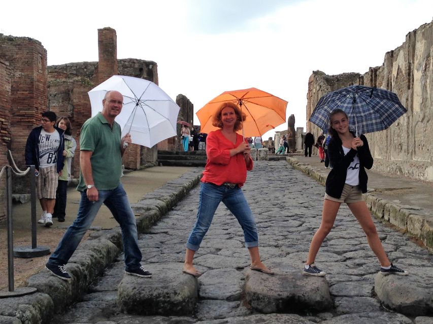 From Sorrento: Pompeii Ruins All-inclusive Guided Tour - Villas, mosaics, and frescoes