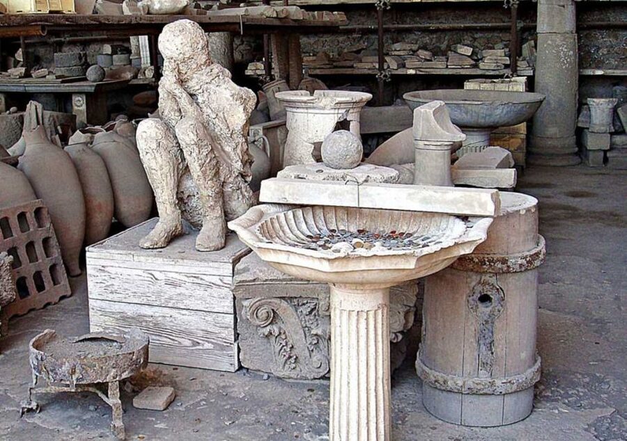 From Sorrento: Pompeii Ruins All-inclusive Guided Tour - The eruption and the body casts