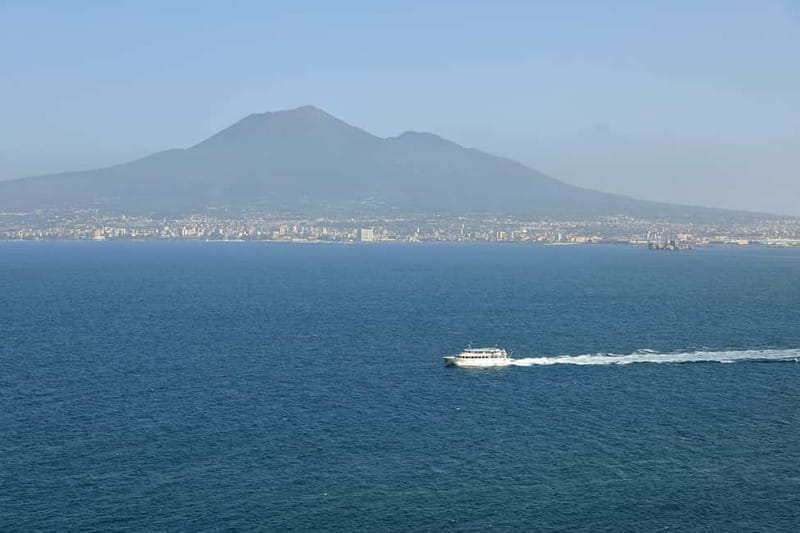 From Sorrento: Positano Mini Cruise - Finding Piazza Marinai d’Italia in Sorrento