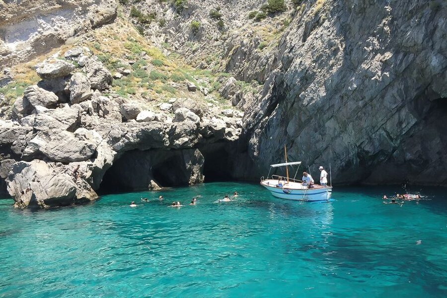 From Sorrento to Capri and Positano: Private Boat Tour - Nerano and a seaside lunch