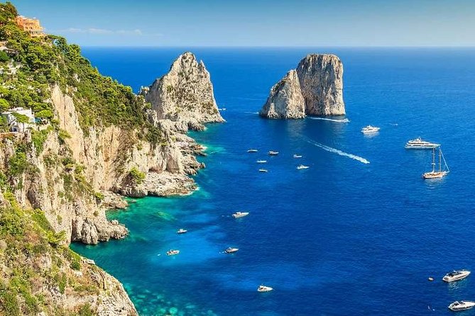 Full capri - Why seeing Capri from the sea makes sense