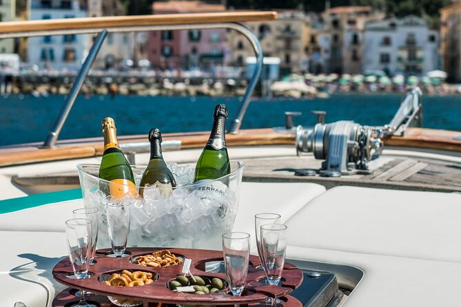 Full-Day Amalfi Coast Private Boat Tour from Sorrento or Positano - Li Galli and the Sirens’ islands