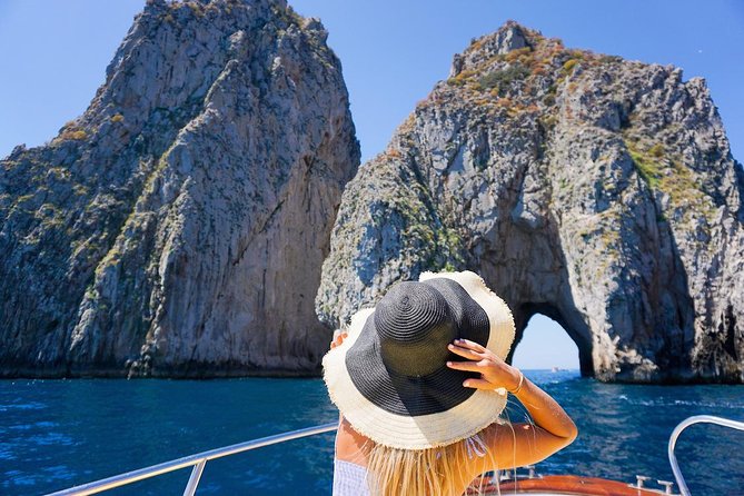 Full day in Positano with Gozzo - The Blue Grotto requires a boat change