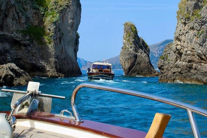 Full Day Private Boat Tour Along the Amalfi Coast - Lunch Beside the Water Is Extra