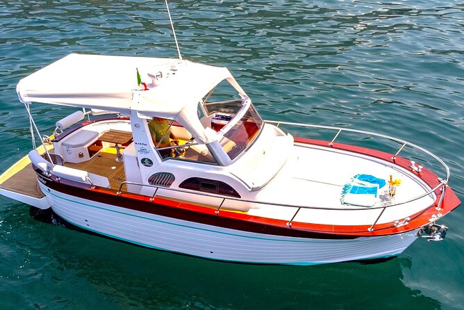 Full Day Private Boat Tour of Amalfi Coast from Positano - What the 26-foot gozzo is like