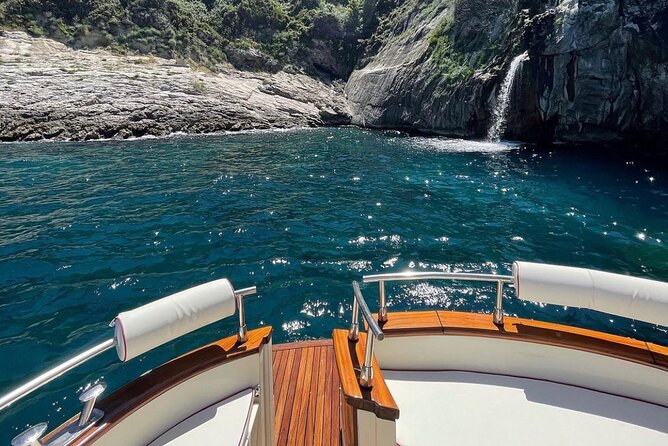 Full day Private Capri boat tour from Positano - What the captains add to the day