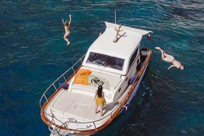 Full-Day Private Guided Boat Tour in Amalfi - Price, group size, and value