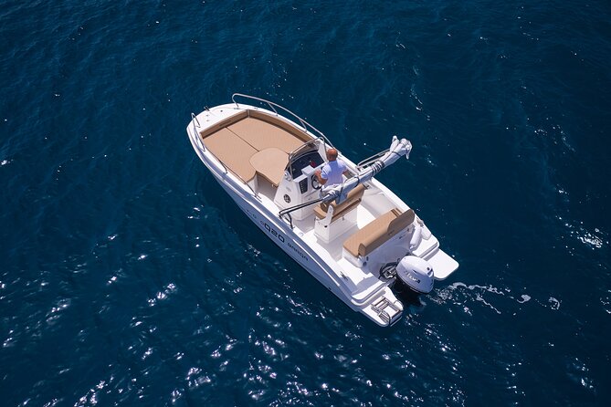 Full Day Private Tour from Sorrento to Capri by speedboat - Two hours to explore Capri independently
