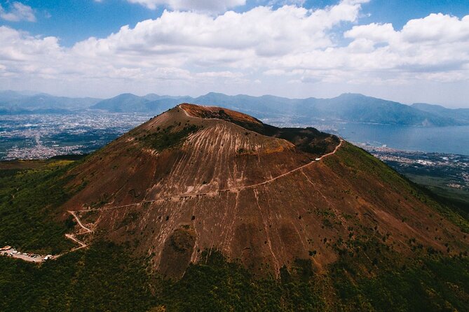 Guided Tour Pompeii And Vesuvius from Positano Skip the Line - The road from Pompeii to Mount Vesuvius