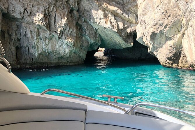 Half day to discover the fascinating island of Capri - Two hours ashore on Capri