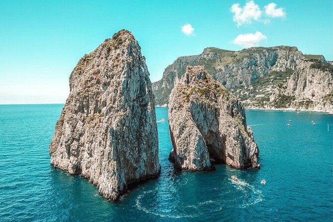 Half day tour of Capri by private boat - Why Capri makes sense from the sea