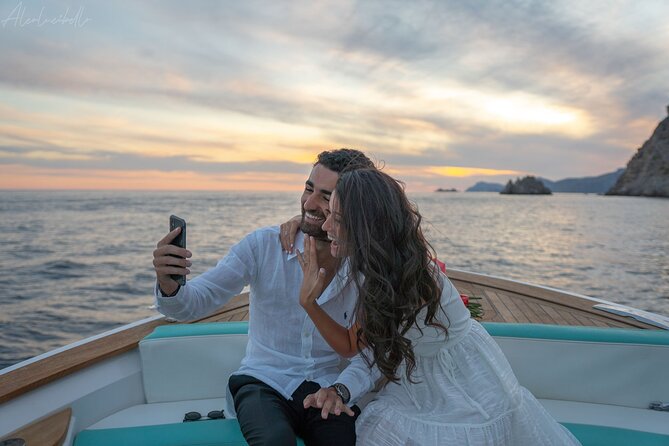 He said yes! Marriage Proposal at Sunset - Who will enjoy this proposal most?