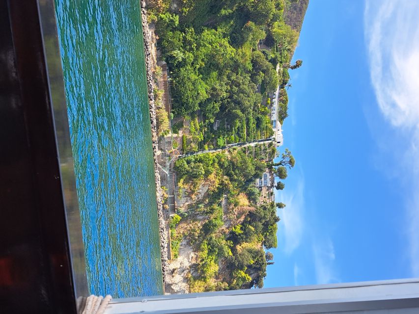 Ischia: Island Boat Tour with Neapolitan Lunch & Snorkeling - The Green Grotto is the day’s main water stop