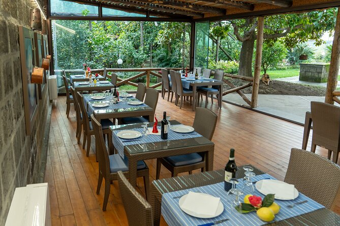 LEMO' Restaurant tasting Experience - Choosing between seafood and land-based dishes