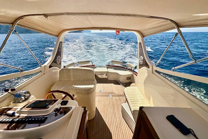 Luxury private boat tour to Capri and Blue Grotto on Gozzo 32 ft - Who will enjoy this tour most